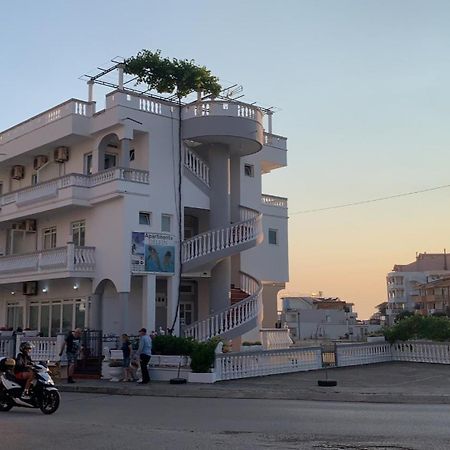 Apartments Delfin Улцинь Екстер'єр фото