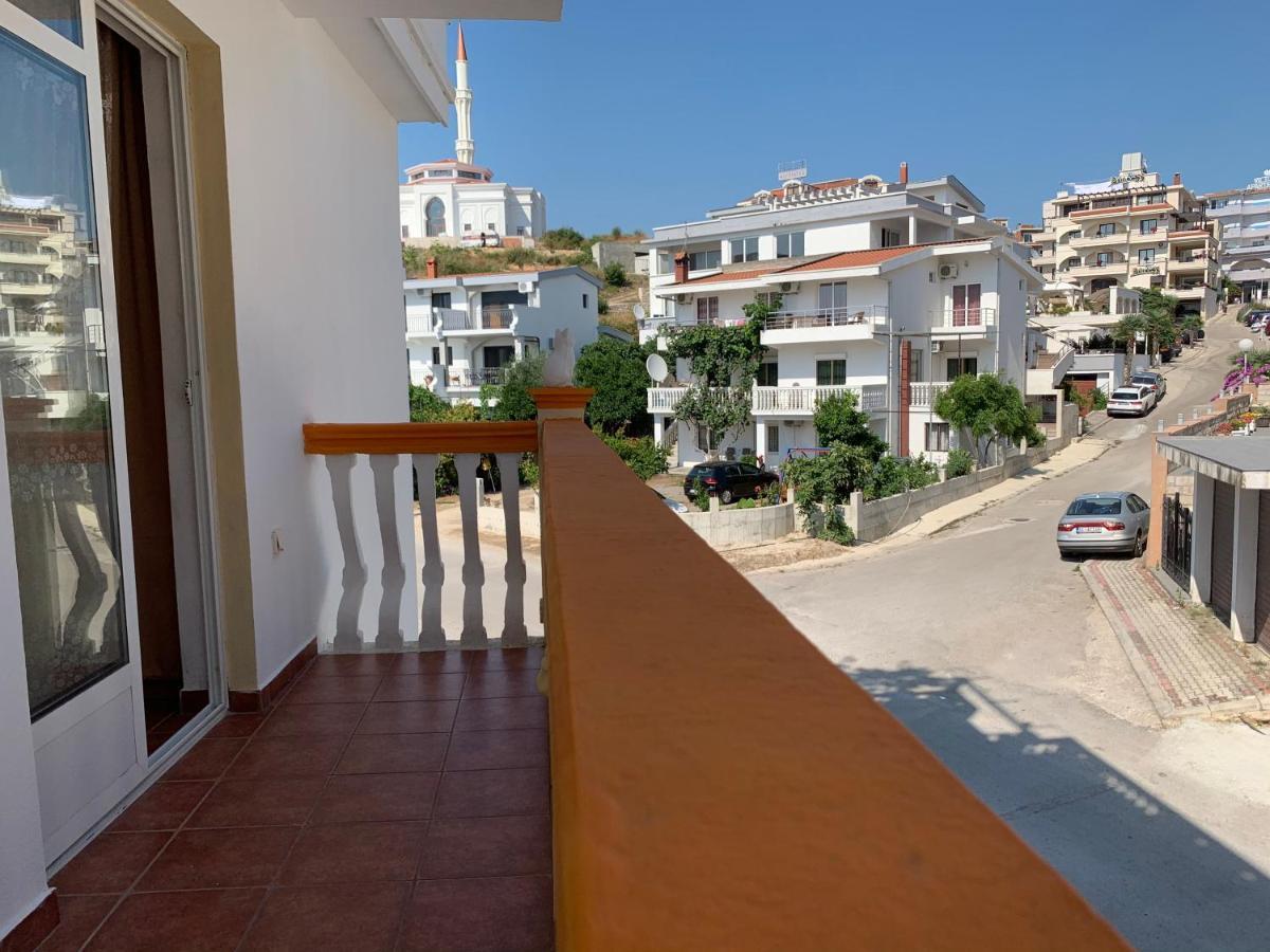 Apartments Delfin Улцинь Екстер'єр фото