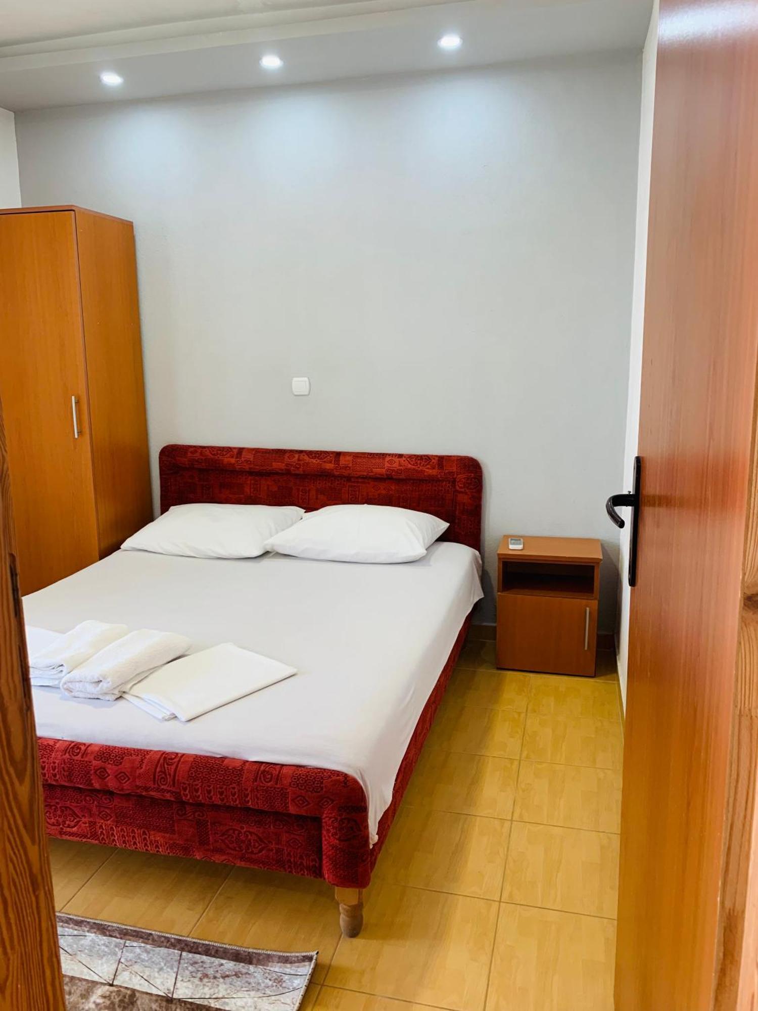 Apartments Delfin Улцинь Екстер'єр фото