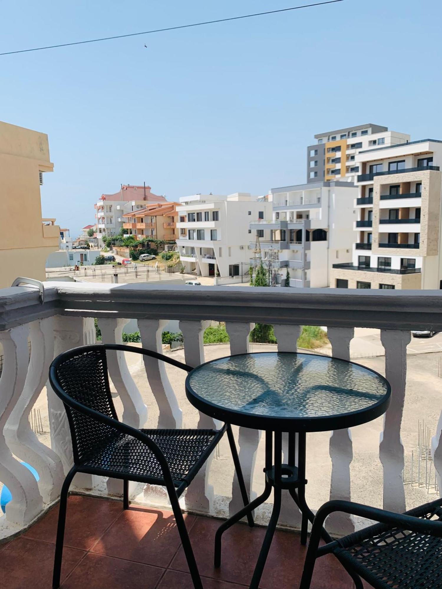 Apartments Delfin Улцинь Екстер'єр фото