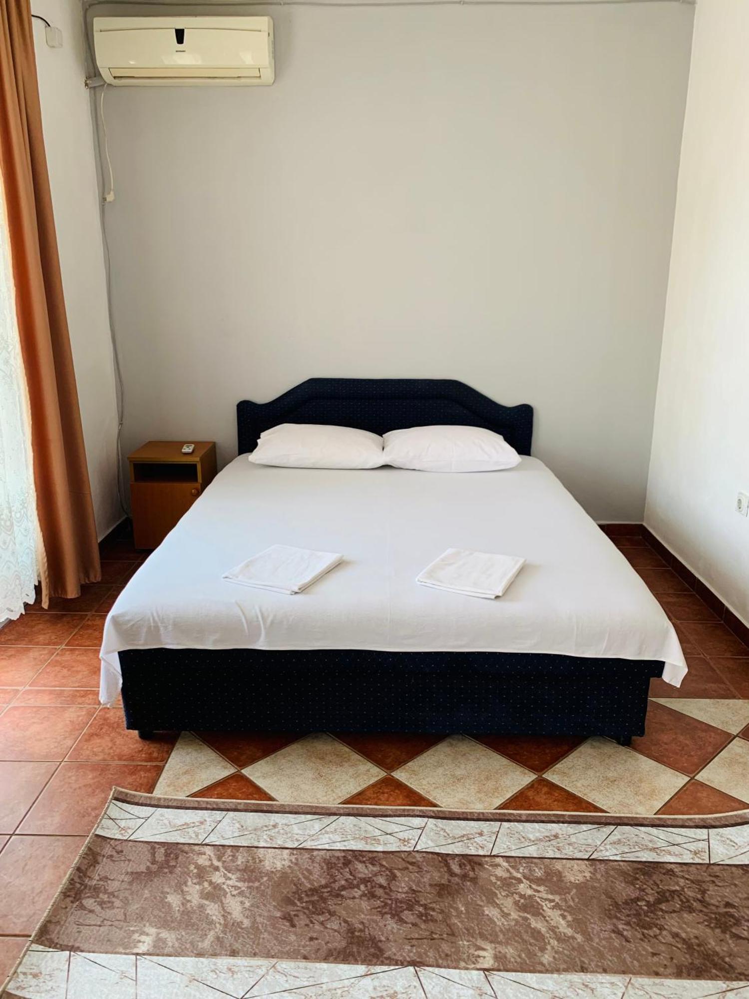 Apartments Delfin Улцинь Екстер'єр фото