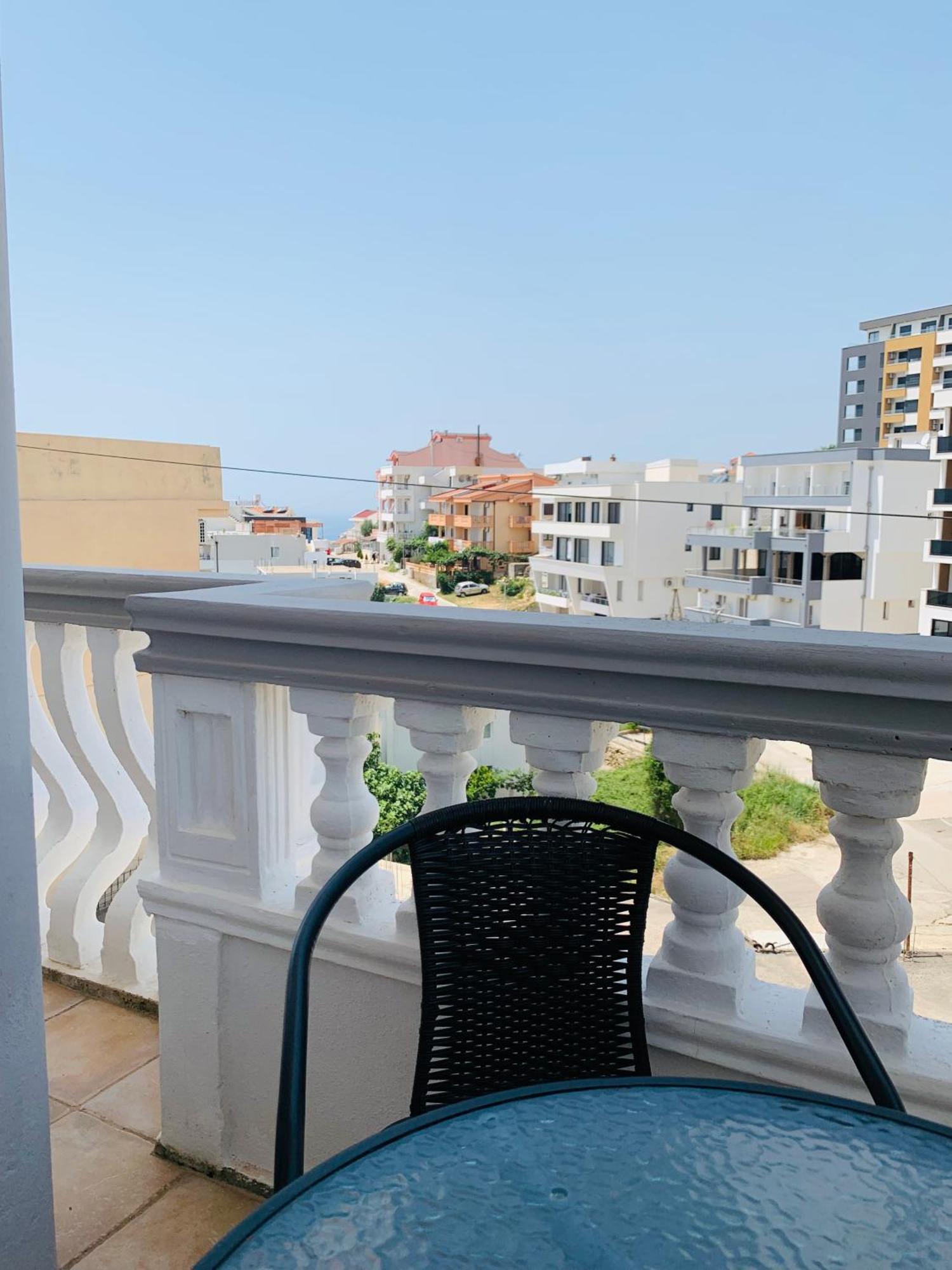 Apartments Delfin Улцинь Екстер'єр фото