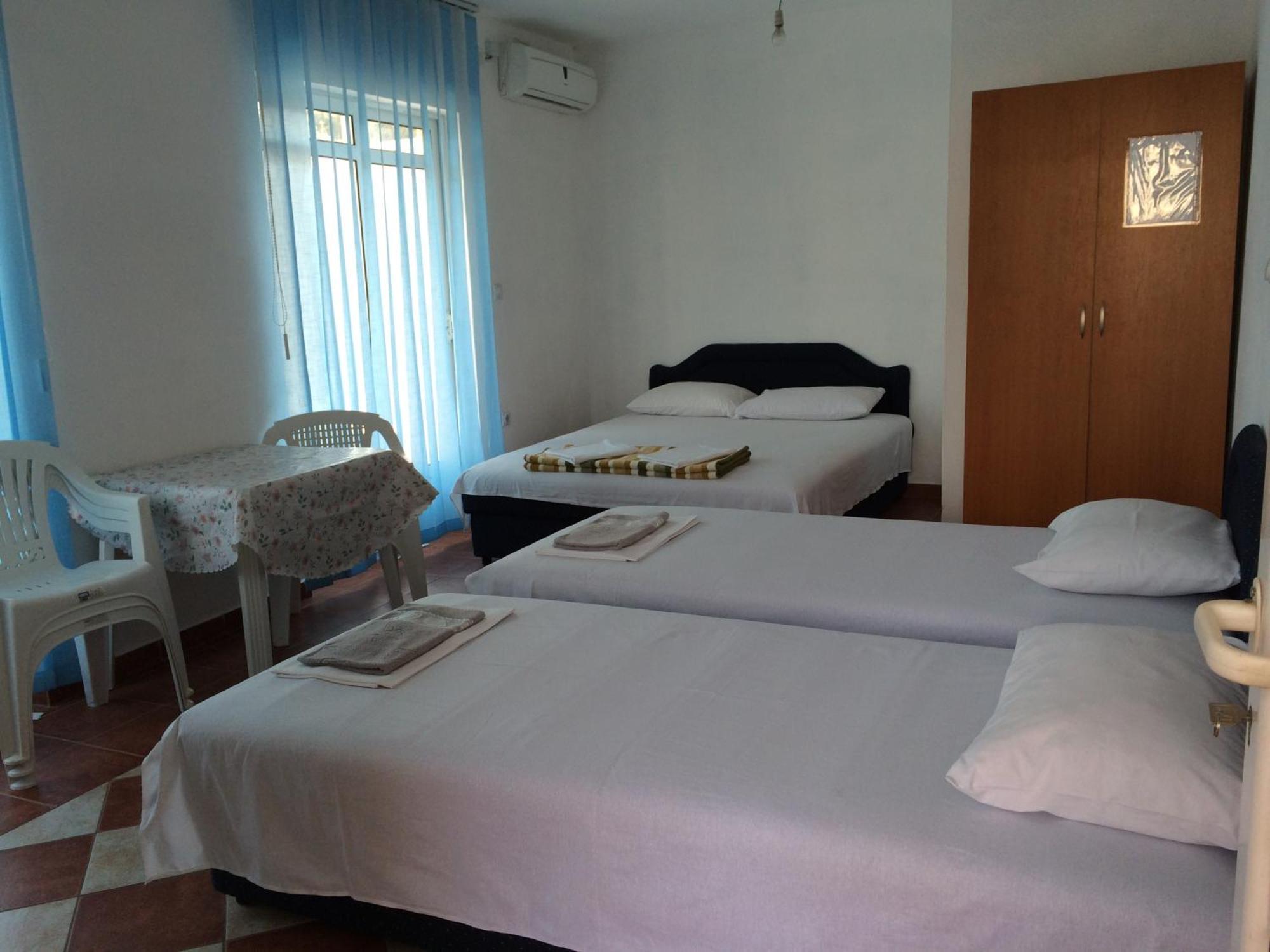 Apartments Delfin Улцинь Екстер'єр фото